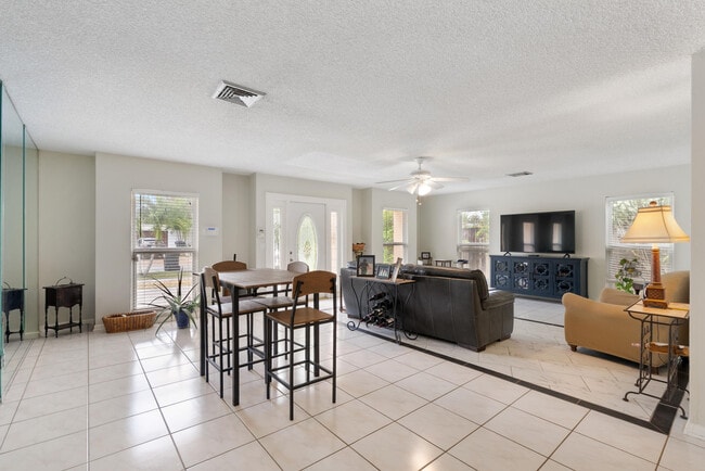 306 18th Ave N in Lake Worth Beach, FL - Building Photo - Building Photo