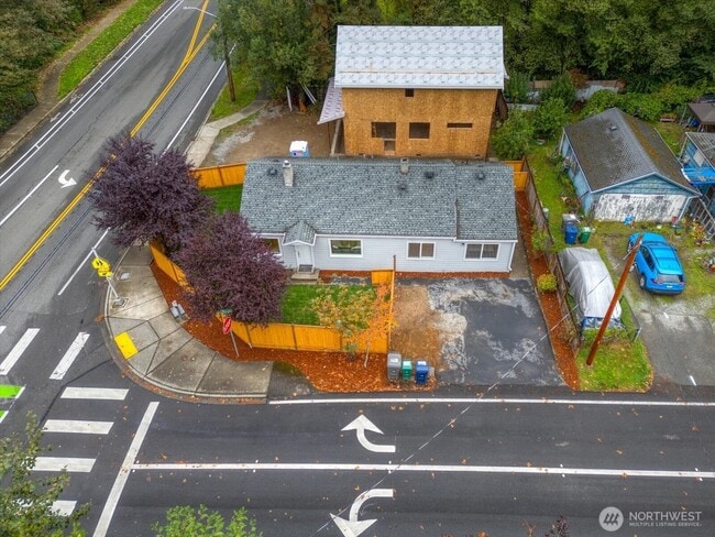 12404 NE 95th St in Kirkland, WA - Building Photo - Building Photo