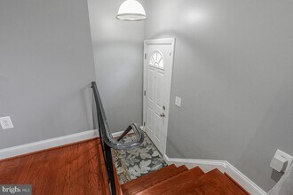 6912 Eilerson St in Clinton, MD - Foto de edificio - Building Photo