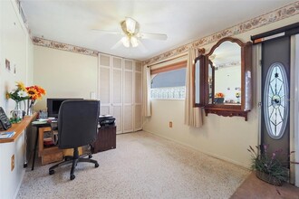 306 Lasayette Dr NE in Port Charlotte, FL - Foto de edificio - Building Photo