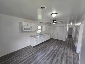 4408 Butler Ln in Petersburg, VA - Building Photo - Building Photo
