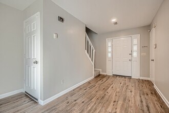 5022 Hawthorne Ct-Unit -2 in Smyrna, GA - Building Photo - Building Photo