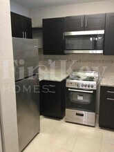 2610 SW 5th St in Fort Lauderdale, FL - Building Photo - Building Photo