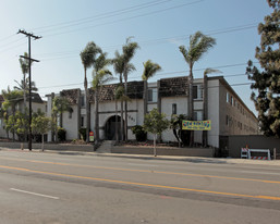 Royal Palms Apartments