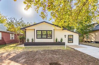 814 N Harrison Ave in Sherman, TX - Building Photo - Building Photo