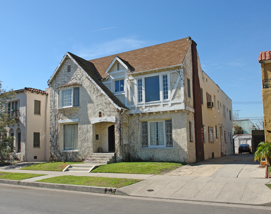 449 N Curson Ave in Los Angeles, CA - Foto de edificio