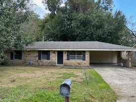 112 Summit Dr in Lafayette, LA - Building Photo