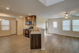 14417 Conifer Dr in Conroe, TX - Building Photo - Building Photo