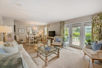 4985 Cobia Dr SE in St. Petersburg, FL - Building Photo - Building Photo