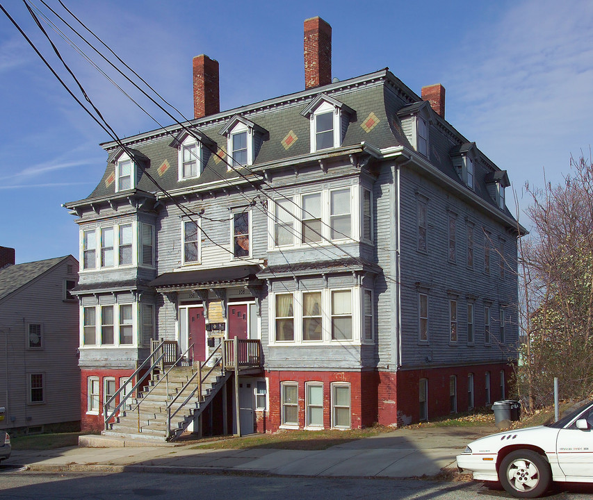 108 Cherry St in Fall River, MA - Building Photo