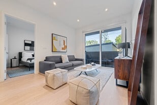 5851 W 88th St in Los Angeles, CA - Building Photo