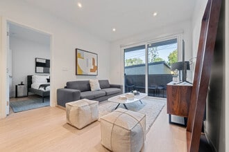 5851 W 88th St in Los Angeles, CA - Building Photo - Building Photo