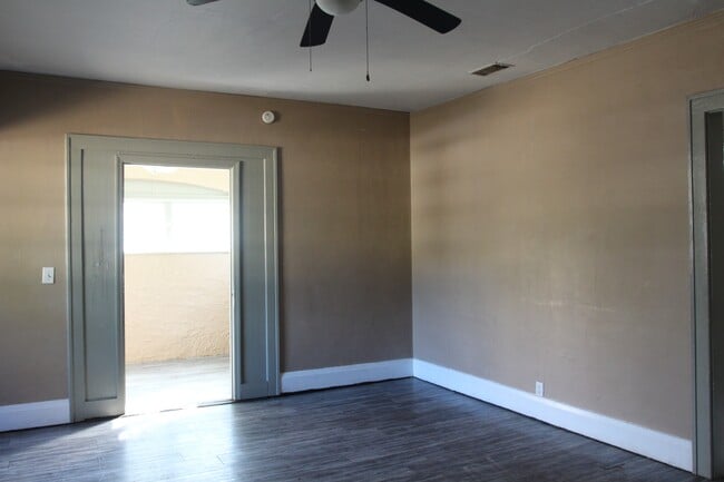 1114 W Lincoln Ave in Albany, GA - Building Photo - Building Photo