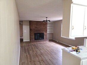 1299 N Franklin Rd in Mount Airy, NC - Building Photo - Building Photo