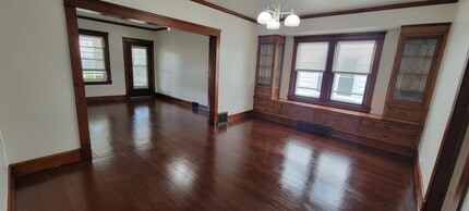 10407 Ignatius Ave in Cleveland, OH - Building Photo - Building Photo