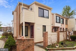 19426 Brassie Pl in Gaithersburg, MD - Building Photo