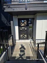 15571 Victoria Ave in White Rock, BC - Building Photo - Building Photo