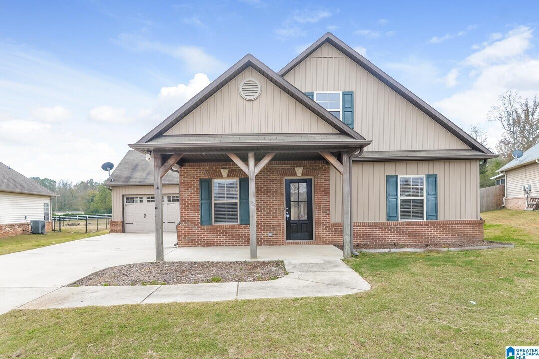 45 Smith Glen Dr in Springville, AL - Foto de edificio