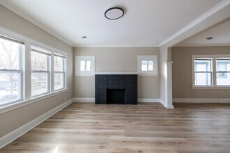 4540 Garfield Ave, Unit 1 AND 2 in Minneapolis, MN - Foto de edificio - Building Photo