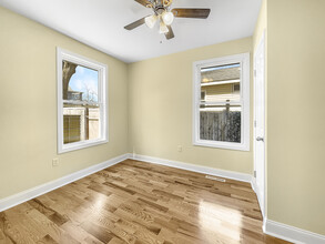44 George St, Unit A in East Haven, CT - Foto de edificio - Building Photo