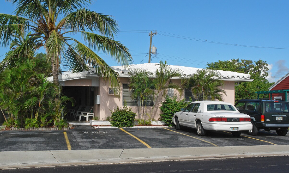 4237 Bougainvilla Dr in Fort Lauderdale, FL - Building Photo