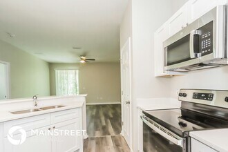 7836 Evinrude Ave in North Port, FL - Building Photo - Building Photo