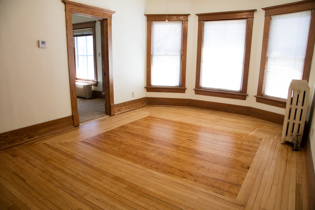 313 Denver St in Waterloo, IA - Building Photo