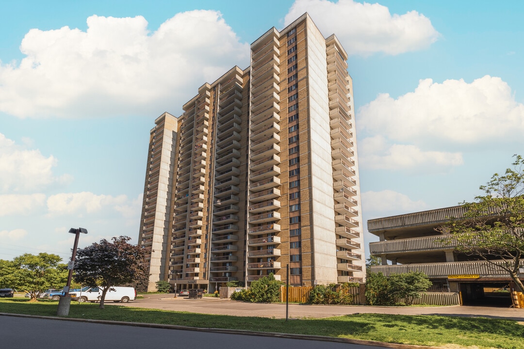 The Riversides - 1591 Lycee Place in Ottawa, ON - Building Photo