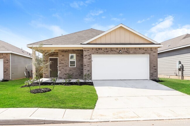 property at 7415 Boa Holw