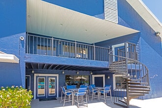 WestEnd in Tampa, FL - Building Photo - Building Photo