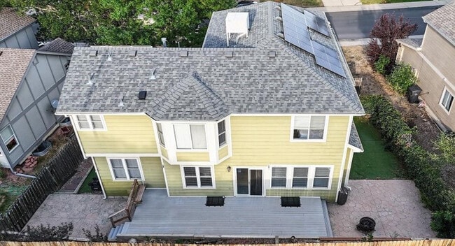 7627 Halleys Dr in Littleton, CO - Foto de edificio - Building Photo