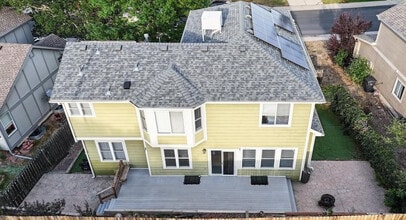 7627 Halleys Dr in Littleton, CO - Foto de edificio - Building Photo