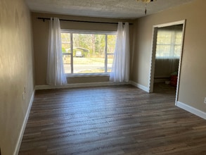 225 Antoinette Dr in Wilmington, NC - Building Photo - Building Photo