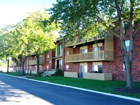 Tiger Village Apartments For Rent Columbia Mo Ash Street Place Apartments