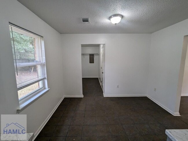 468 Elm St in Hinesville, GA - Building Photo - Building Photo
