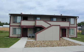 Park Meadows Apartments in Colorado Springs, CO - Building Photo - Building Photo