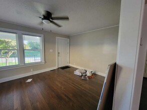 10201 E 63rd Ter in Raytown, MO - Building Photo - Building Photo