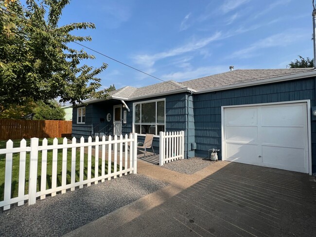 property at 545 Berntzen Rd