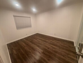 827 S Wilton Pl, Unit Unit 204 in Los Angeles, CA - Building Photo - Building Photo