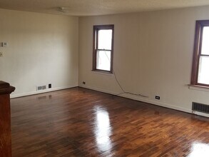 2028 E South St in Jackson, MI - Building Photo - Building Photo