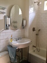 3302 W Warner Ave, Unit 3302 W Warner #2 in Chicago, IL - Foto de edificio - Building Photo