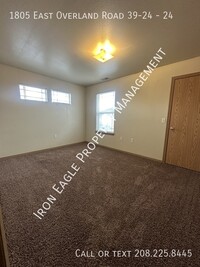 1805 E Overland Rd in Meridian, ID - Building Photo - Building Photo