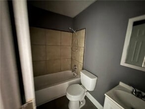 2925 Daniel Dr in Violet, LA - Building Photo - Building Photo