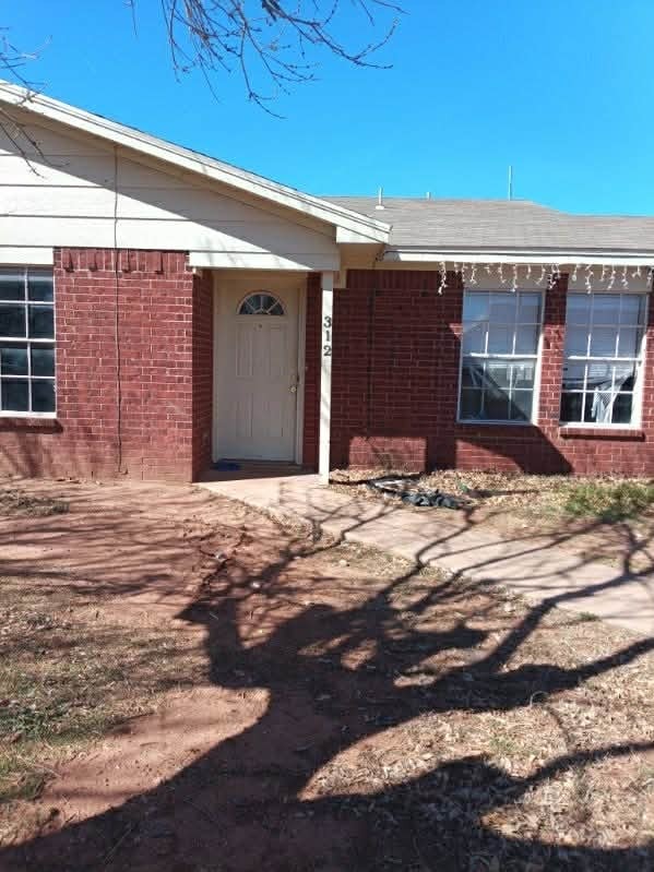 312 SE Railroad St in Bronte, TX - Building Photo - Building Photo