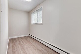 Lockwood Apartments in Edmonton, AB - Building Photo - Building Photo