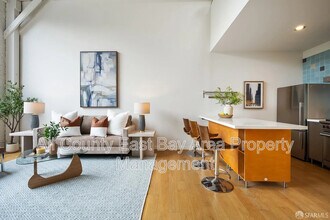 1018 4th Ave in Oakland, CA - Building Photo - Building Photo