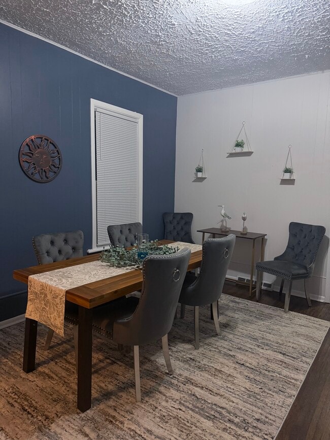 422 Seward St in Rochester, NY - Foto de edificio - Building Photo