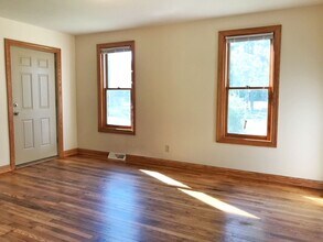 S40W28027-W28027 WI-59 in Waukesha, WI - Building Photo - Building Photo