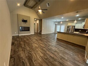 1806 SW Riverstone Rd in Bentonville, AR - Building Photo - Building Photo
