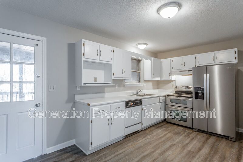 1113 McBrien Rd in Chattanooga, TN - Building Photo